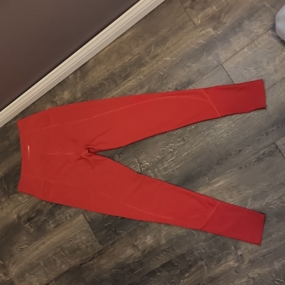 Victoria's Secret Total Knockout leggings - Picture 6 of 8